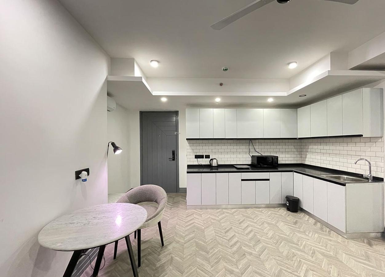 Bedchambers Serviced Apartments - Cyber City Gurgaon Bagian luar foto