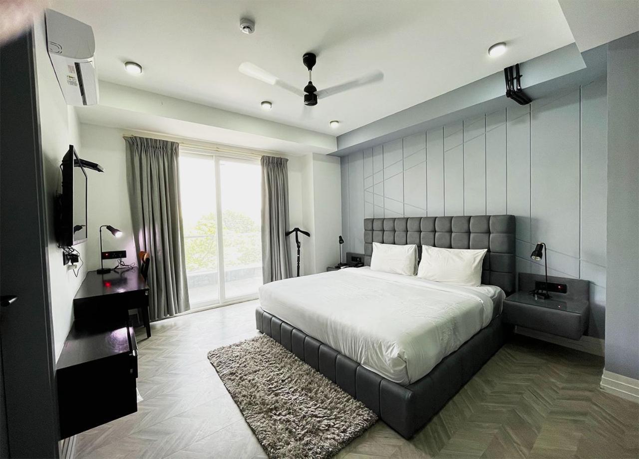Bedchambers Serviced Apartments - Cyber City Gurgaon Bagian luar foto