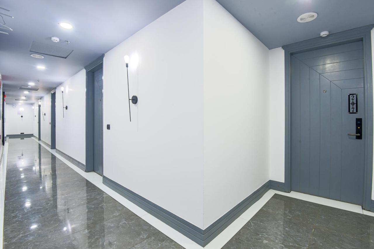Bedchambers Serviced Apartments - Cyber City Gurgaon Bagian luar foto
