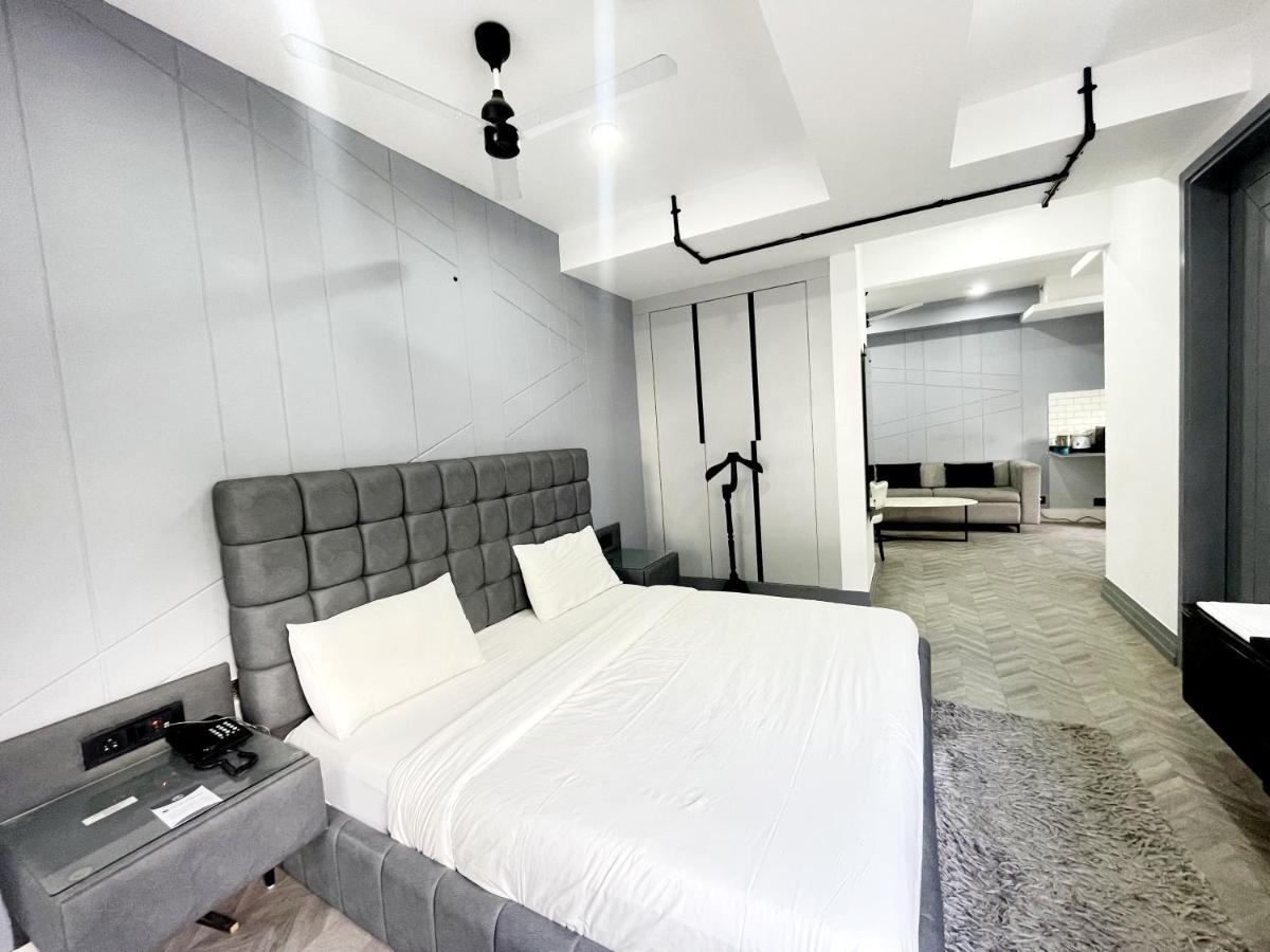 Bedchambers Serviced Apartments - Cyber City Gurgaon Bagian luar foto